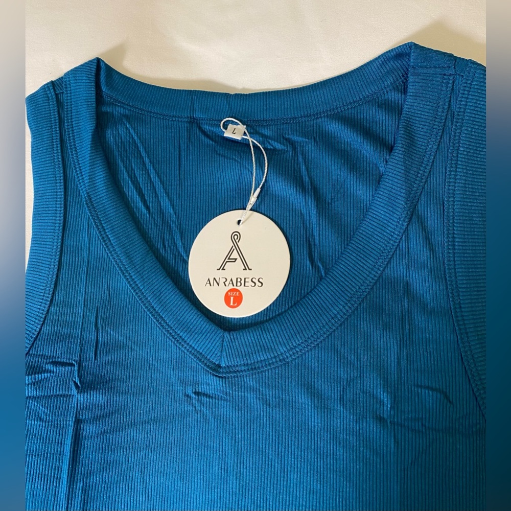 NWT Anrabess V-Neck Ribbed Knit Tank Top - Picture 5 of 16